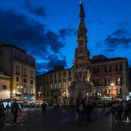 Art Suite Nel Cuore Di Napoli Εξωτερικό φωτογραφία