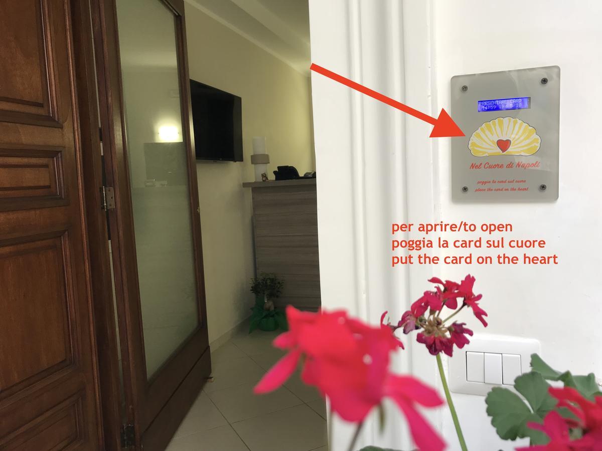 Art Suite Nel Cuore Di Napoli Εξωτερικό φωτογραφία