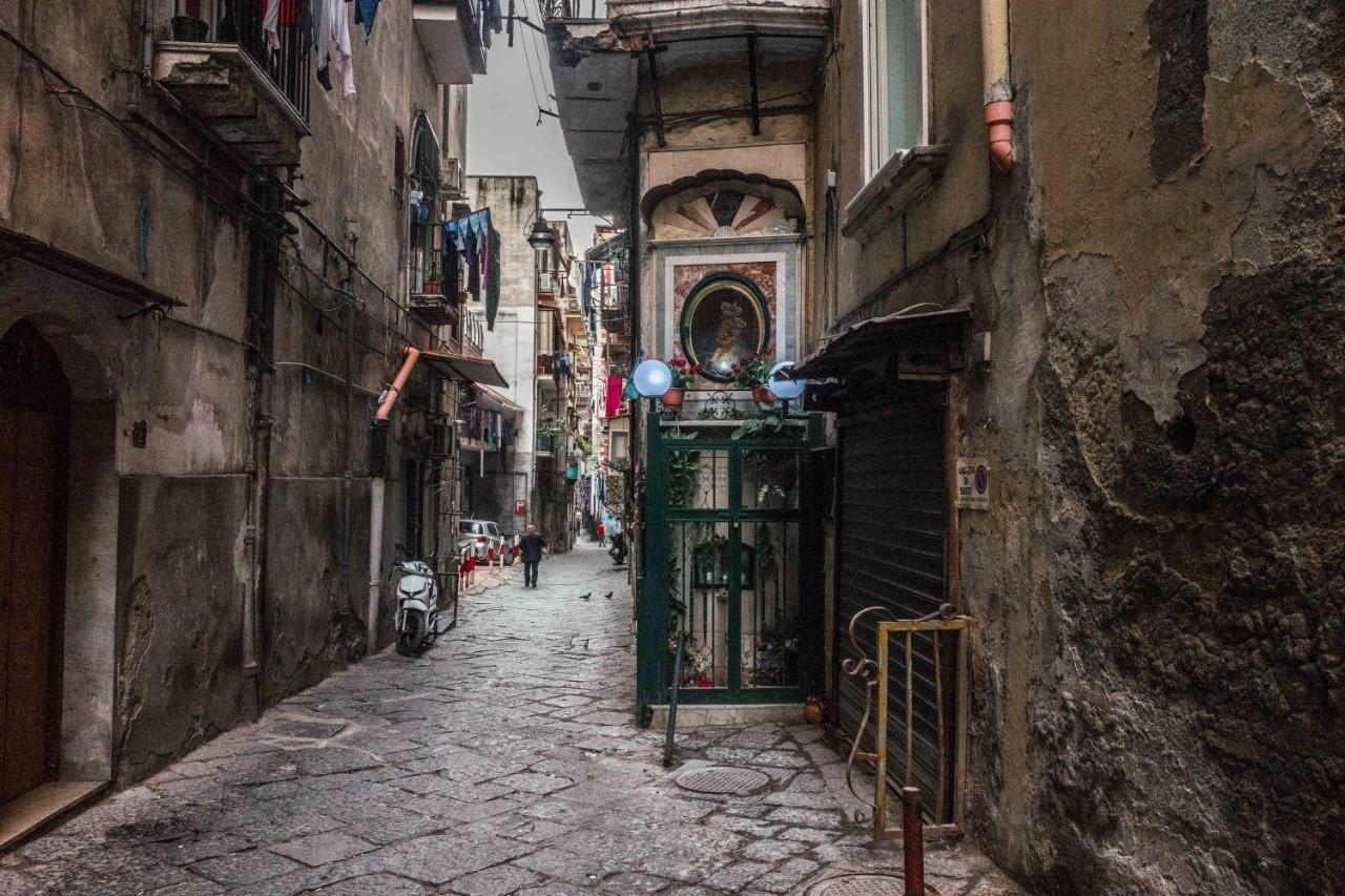 Art Suite Nel Cuore Di Napoli Εξωτερικό φωτογραφία