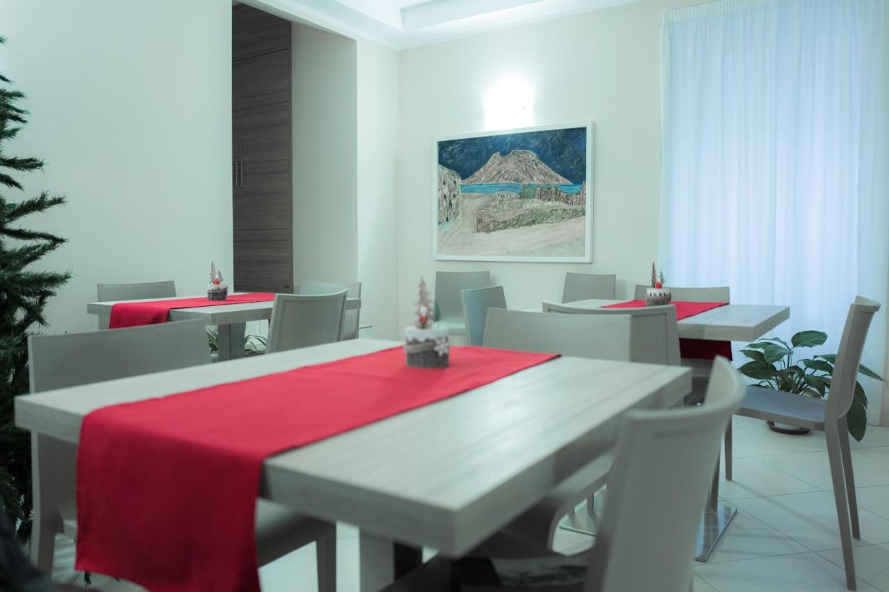 Art Suite Nel Cuore Di Napoli Εξωτερικό φωτογραφία