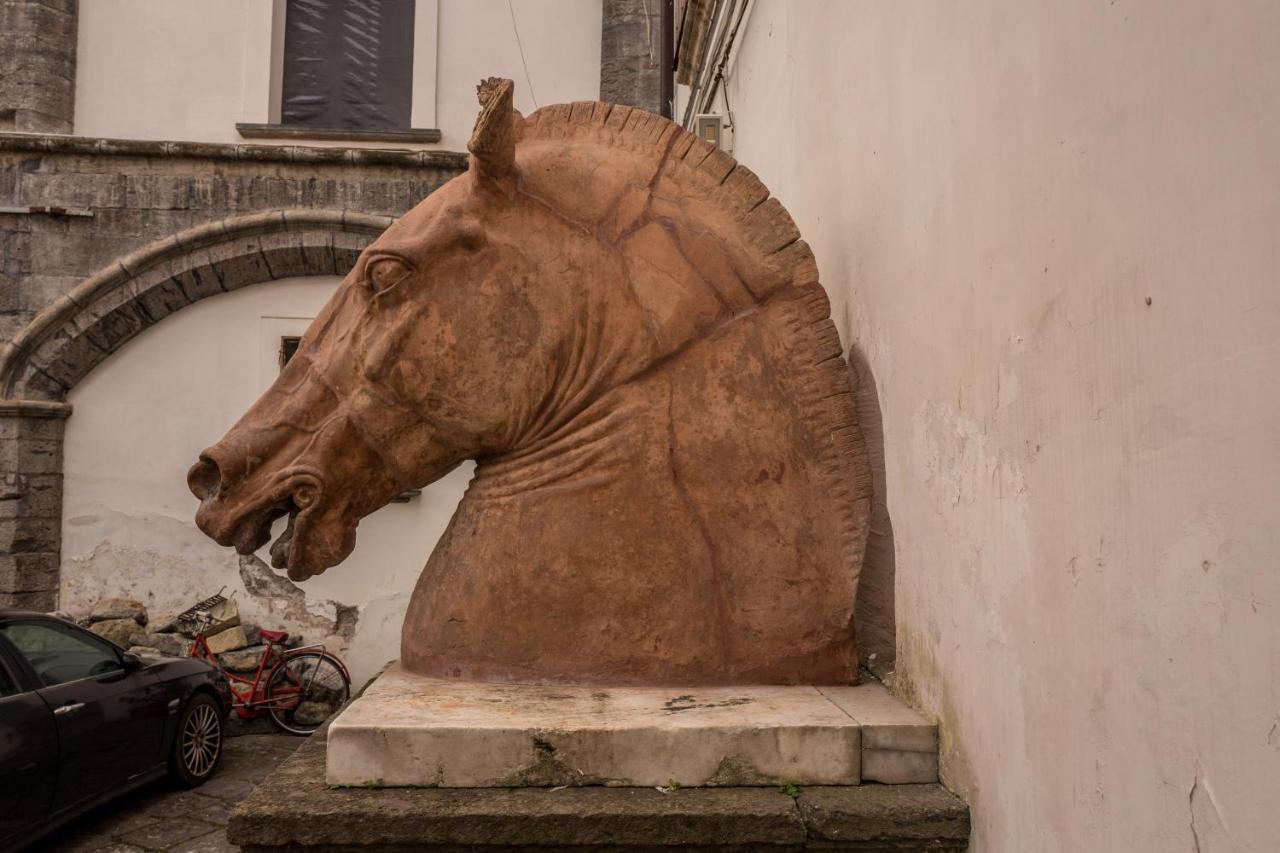 Art Suite Nel Cuore Di Napoli Εξωτερικό φωτογραφία